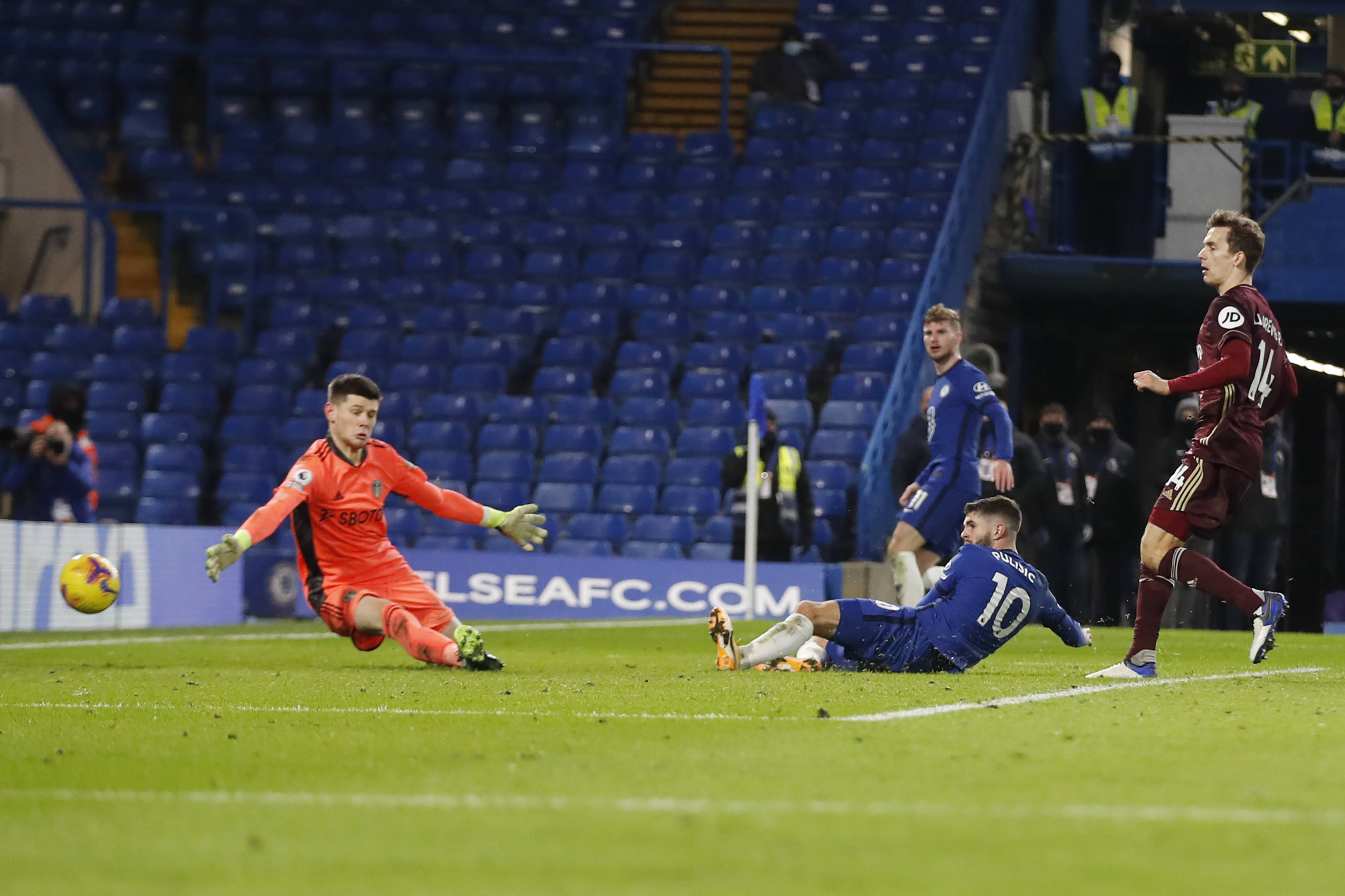 對芒特目前 對芒特目前